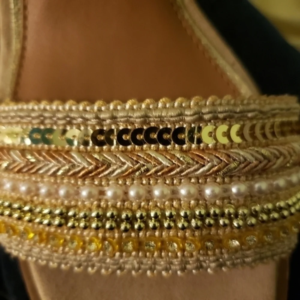 Y‎ Not sequins beaded Lucas 9m heels